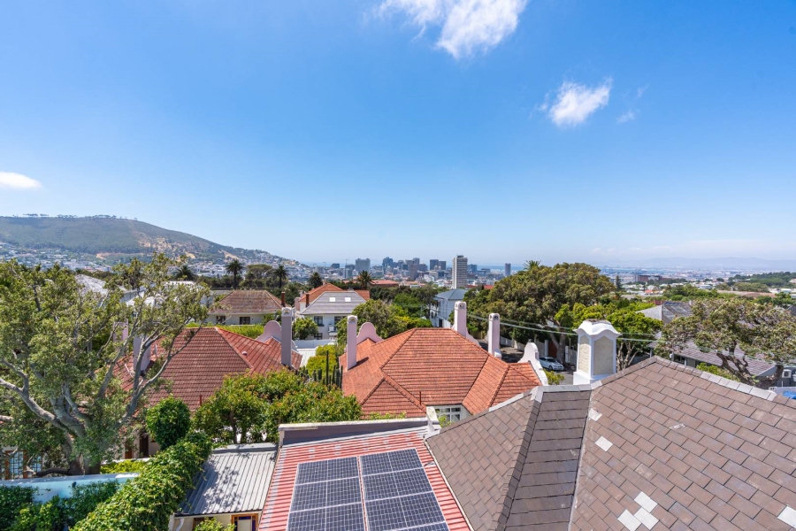 4 Bedroom Property for Sale in Oranjezicht Western Cape